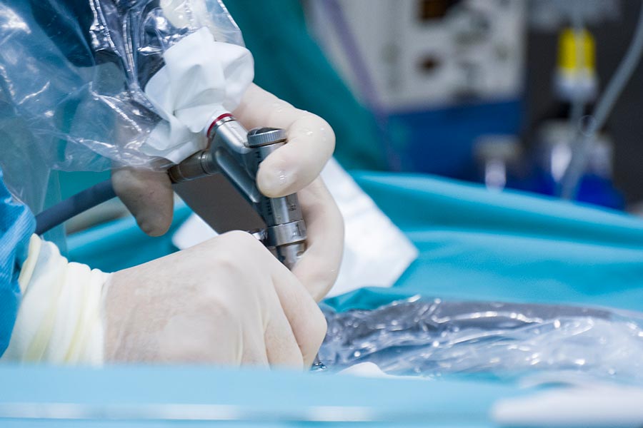 La chirurgie de la colonne vertébrale comme traitement de la sciatique